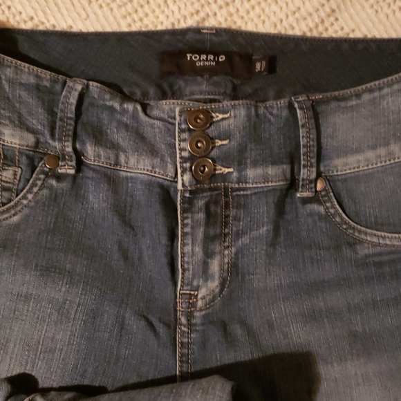 TORRID Jean's - Picture 3 of 8